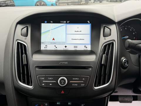 Ford Focus 1.0T EcoBoost Titanium Hatchback 5dr Petrol Auto Euro 6 (s/s) (125 ps) - U2295