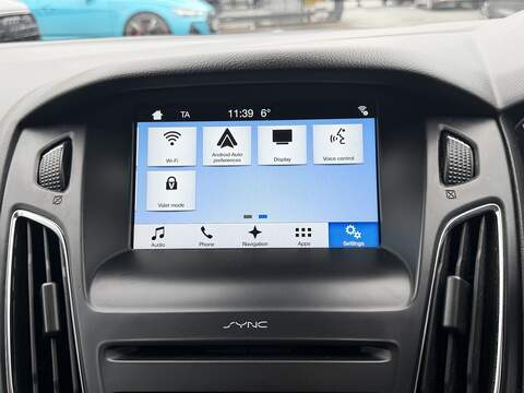 Ford Focus 1.0T EcoBoost Titanium Hatchback 5dr Petrol Auto Euro 6 (s/s) (125 ps) - U2295