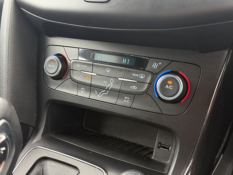 Ford Focus 1.0T EcoBoost Titanium Hatchback 5dr Petrol Auto Euro 6 (s/s) (125 ps) - U2295