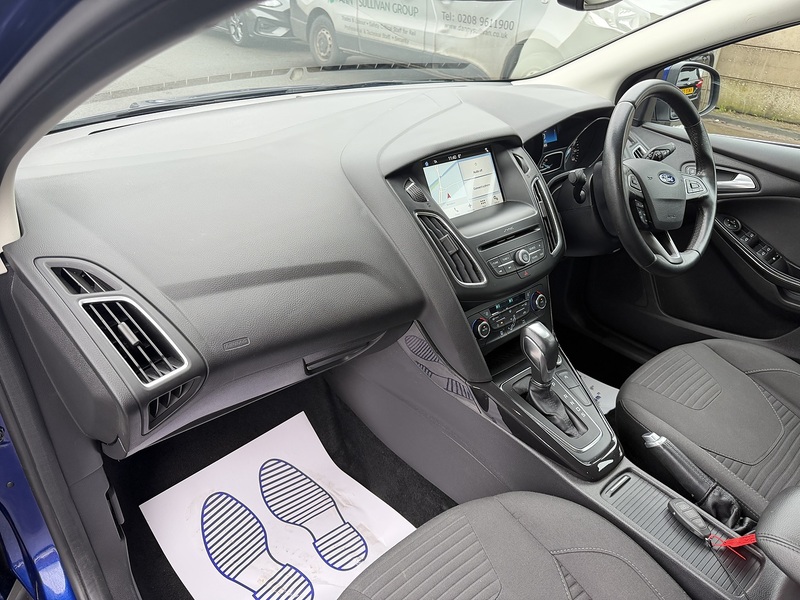 Ford Focus 1.0T EcoBoost Titanium Hatchback 5dr Petrol Auto Euro 6 (s/s) (125 ps) - U2295