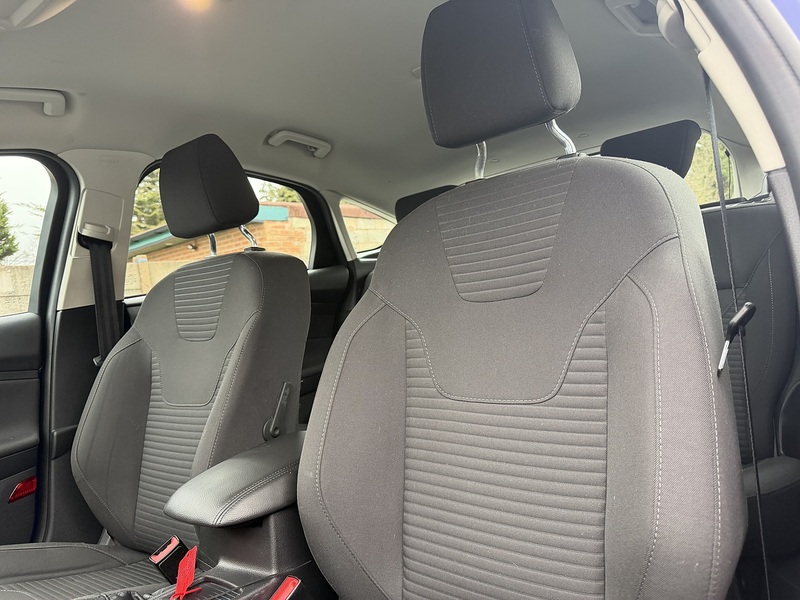 Ford Focus 1.0T EcoBoost Titanium Hatchback 5dr Petrol Auto Euro 6 (s/s) (125 ps) - U2295