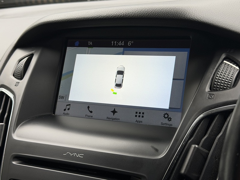 Ford Focus 1.0T EcoBoost Titanium Hatchback 5dr Petrol Auto Euro 6 (s/s) (125 ps) - U2295