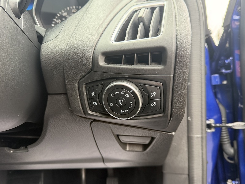 Ford Focus 1.0T EcoBoost Titanium Hatchback 5dr Petrol Auto Euro 6 (s/s) (125 ps) - U2295