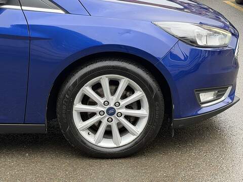 Ford Focus 1.0T EcoBoost Titanium Hatchback 5dr Petrol Auto Euro 6 (s/s) (125 ps) - U2295