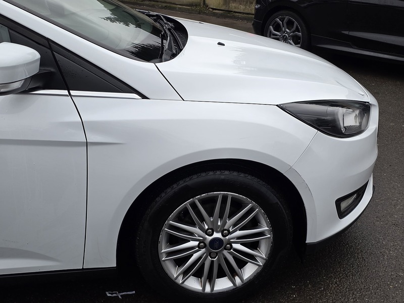 Ford Focus 1.0T EcoBoost Zetec Edition Hatchback 5dr Petrol Auto Euro 6 (s/s) (125 ps) - U2297