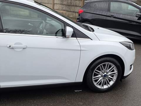 Ford Focus 1.0T EcoBoost Zetec Edition Hatchback 5dr Petrol Auto Euro 6 (s/s) (125 ps) - U2297