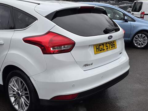 Ford Focus 1.0T EcoBoost Zetec Edition Hatchback 5dr Petrol Auto Euro 6 (s/s) (125 ps) - U2297