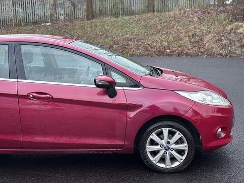 Ford Fiesta Zetec - U2298