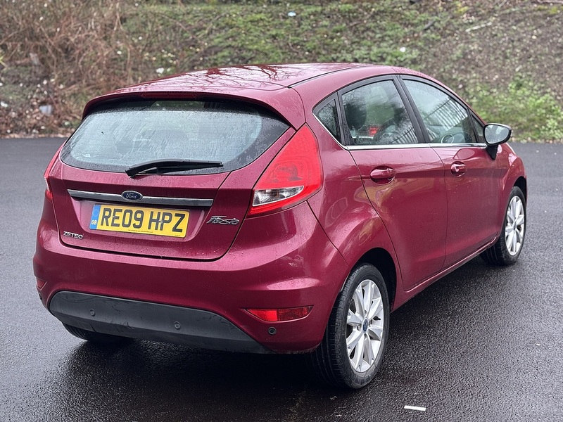 Ford Fiesta Zetec - U2298