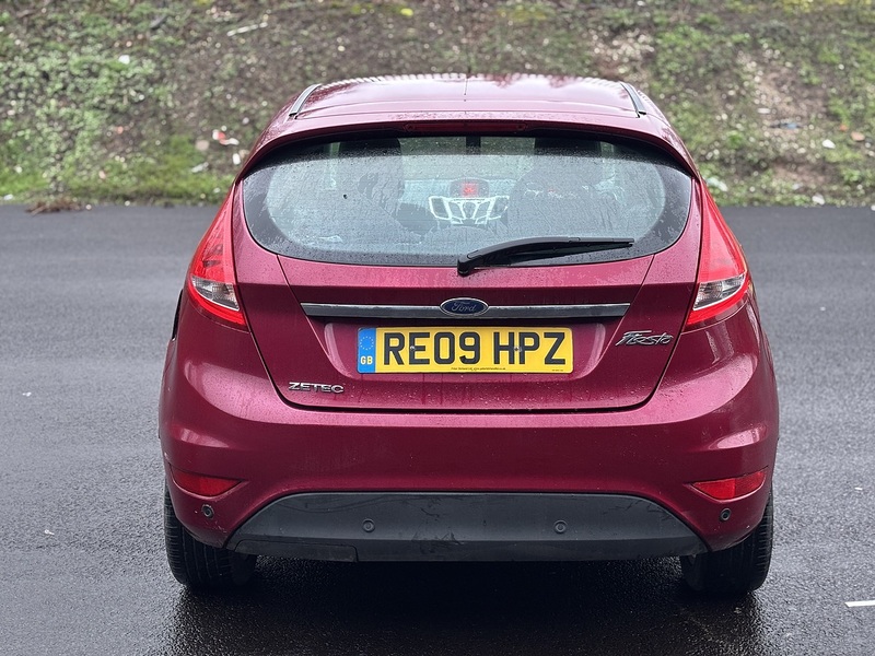 Ford Fiesta Zetec - U2298