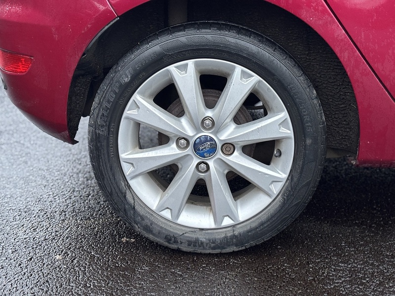 Ford Fiesta Zetec - U2298