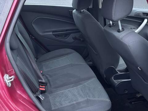 Ford Fiesta Zetec - U2298