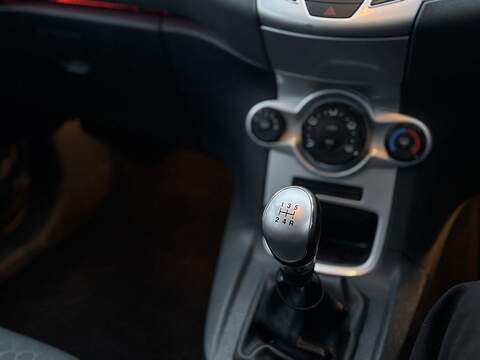 Ford Fiesta Zetec - U2298