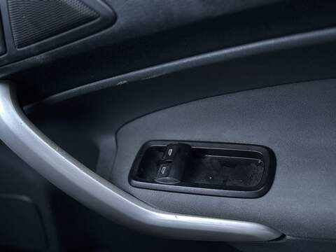 Ford Fiesta Zetec - U2298