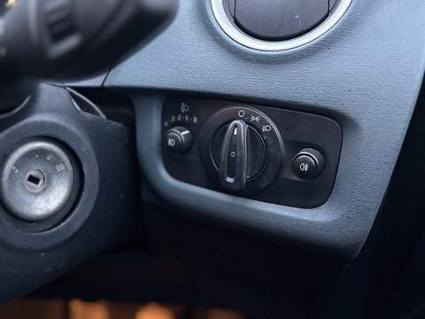 Ford Fiesta Zetec - U2298