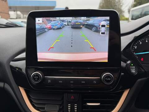 Ford Fiesta 1.0T EcoBoost Titanium B&O Play Series Hatchback 5dr Petrol Auto Euro 6 (s/s) (100 ps) - U2300