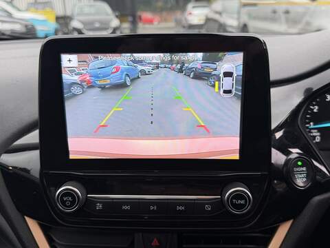 Ford Fiesta 1.0T EcoBoost Titanium B&O Play Series Hatchback 5dr Petrol Auto Euro 6 (s/s) (100 ps) - U2300