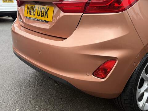 Ford Fiesta 1.0T EcoBoost Titanium B&O Play Series Hatchback 5dr Petrol Auto Euro 6 (s/s) (100 ps) - U2300