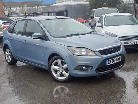 Ford Focus 1.25 Zetec Hatchback 5dr Petrol Manual (133 g/km, 81 bhp)