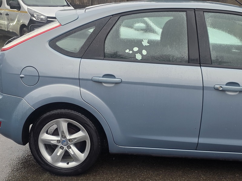 Ford Focus 1.6 Zetec Hatchback 5dr Petrol Manual (161 g/km, 99 bhp) - U2309