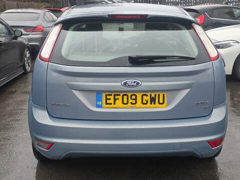 Ford Focus 1.6 Zetec Hatchback 5dr Petrol Manual (161 g/km, 99 bhp) - U2309