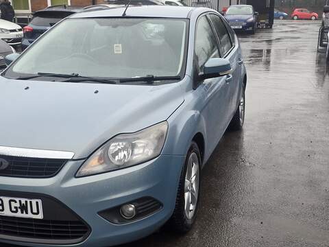 Ford Focus 1.6 Zetec Hatchback 5dr Petrol Manual (161 g/km, 99 bhp) - U2309