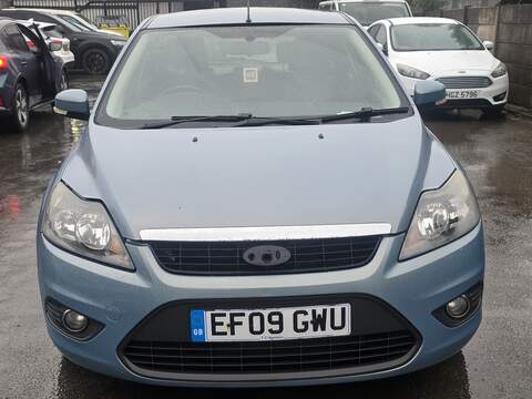 Ford Focus 1.6 Zetec Hatchback 5dr Petrol Manual (161 g/km, 99 bhp) - U2309
