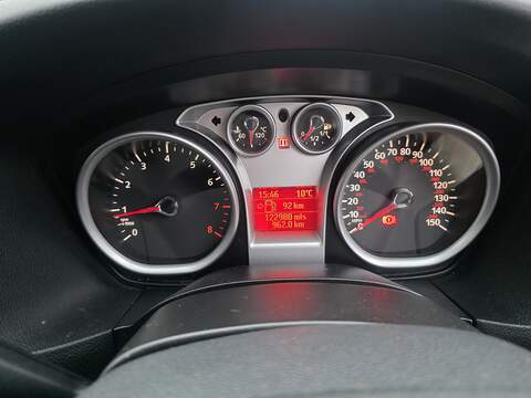 Ford Focus 1.6 Zetec Hatchback 5dr Petrol Manual (161 g/km, 99 bhp) - U2309