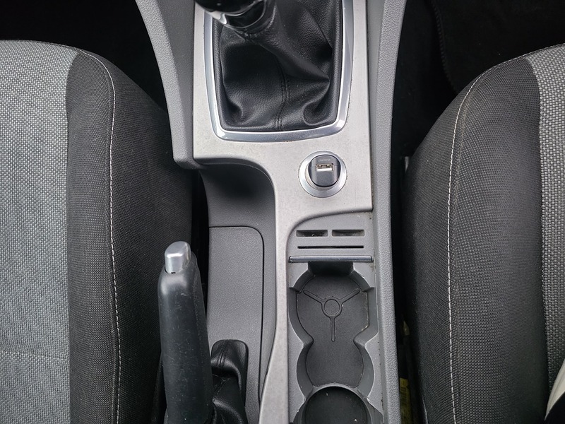 Ford Focus 1.6 Zetec Hatchback 5dr Petrol Manual (161 g/km, 99 bhp) - U2309