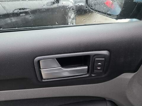 Ford Focus 1.6 Zetec Hatchback 5dr Petrol Manual (161 g/km, 99 bhp) - U2309