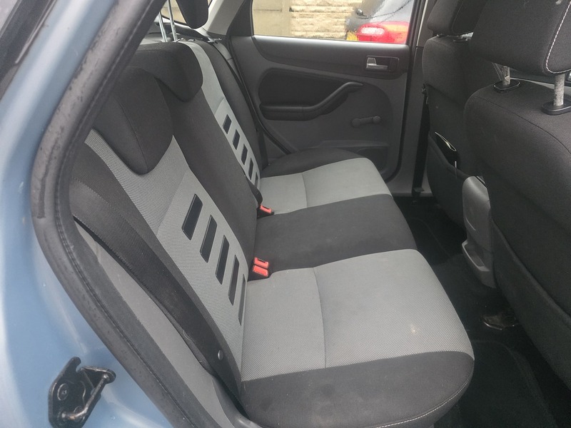 Ford Focus 1.6 Zetec Hatchback 5dr Petrol Manual (161 g/km, 99 bhp) - U2309
