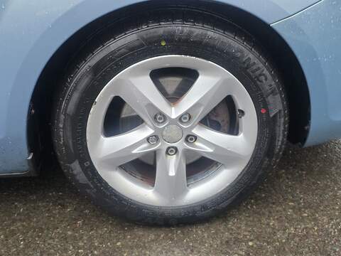 Ford Focus 1.6 Zetec Hatchback 5dr Petrol Manual (161 g/km, 99 bhp) - U2309