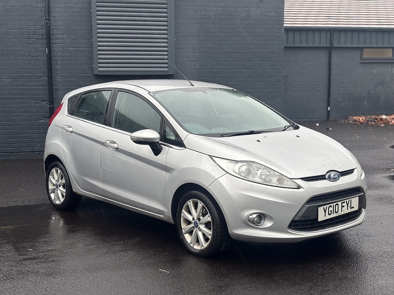Ford Fiesta 1.4 Zetec Hatchback 5dr Petrol Manual (133 g/km, 94 bhp) - U2311
