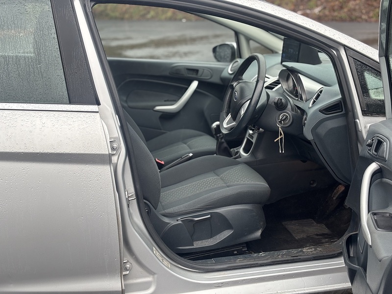 Ford Fiesta 1.4 Zetec Hatchback 5dr Petrol Manual (133 g/km, 94 bhp) - U2311
