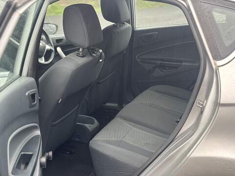 Ford Fiesta 1.4 Zetec Hatchback 5dr Petrol Manual (133 g/km, 94 bhp) - U2311