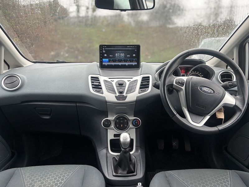 Ford Fiesta 1.4 Zetec Hatchback 5dr Petrol Manual (133 g/km, 94 bhp) - U2311