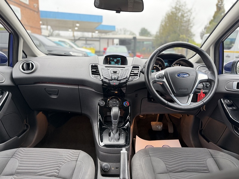 Ford Fiesta 1.0T EcoBoost Zetec Hatchback 5dr Petrol Powershift Euro 5 (100 ps) - U2312