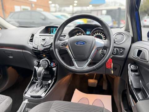 Ford Fiesta 1.0T EcoBoost Zetec Hatchback 5dr Petrol Powershift Euro 5 (100 ps) - U2312