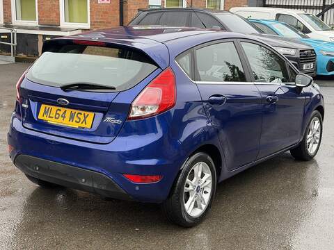 Ford Fiesta 1.0T EcoBoost Zetec Hatchback 5dr Petrol Powershift Euro 5 (100 ps) - U2312