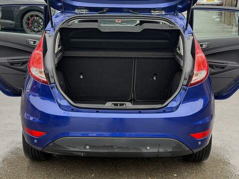 Ford Fiesta 1.0T EcoBoost Zetec Hatchback 5dr Petrol Powershift Euro 5 (100 ps) - U2312