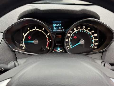 Ford Fiesta 1.0T EcoBoost Zetec Hatchback 5dr Petrol Powershift Euro 5 (100 ps) - U2312