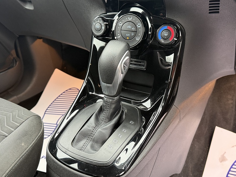 Ford Fiesta 1.0T EcoBoost Zetec Hatchback 5dr Petrol Powershift Euro 5 (100 ps) - U2312