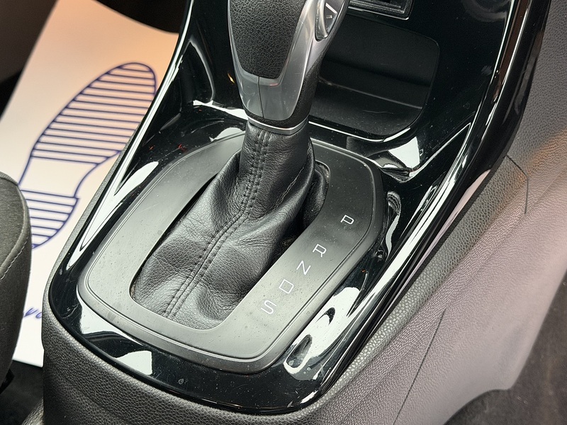 Ford Fiesta 1.0T EcoBoost Zetec Hatchback 5dr Petrol Powershift Euro 5 (100 ps) - U2312