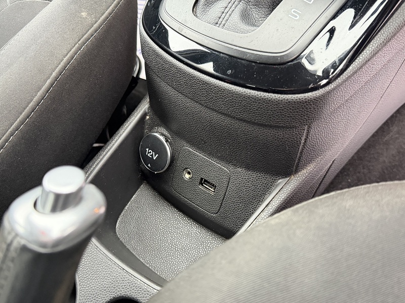 Ford Fiesta 1.0T EcoBoost Zetec Hatchback 5dr Petrol Powershift Euro 5 (100 ps) - U2312