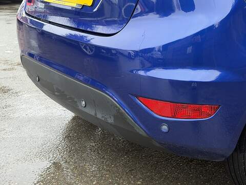 Ford Fiesta 1.0T EcoBoost Zetec Hatchback 5dr Petrol Powershift Euro 5 (100 ps) - U2312
