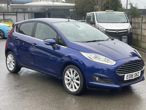 Ford Fiesta 1.0T EcoBoost Titanium Hatchback 5dr Petrol Powershift Euro 6 (100 ps) - U2314