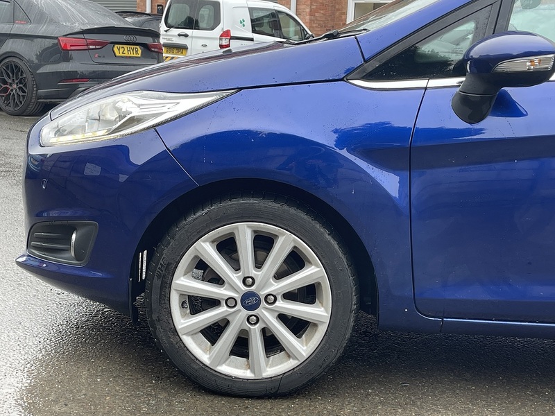 Ford Fiesta 1.0T EcoBoost Titanium Hatchback 5dr Petrol Powershift Euro 6 (100 ps) - U2314