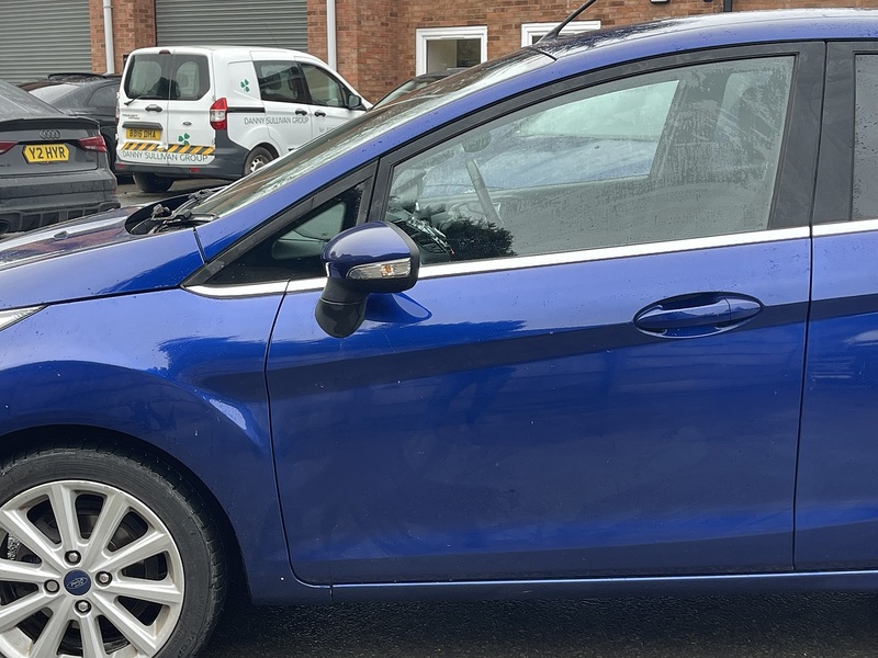 Ford Fiesta 1.0T EcoBoost Titanium Hatchback 5dr Petrol Powershift Euro 6 (100 ps) - U2314