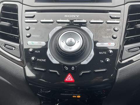 Ford Fiesta 1.0T EcoBoost Titanium Hatchback 5dr Petrol Powershift Euro 6 (100 ps) - U2314