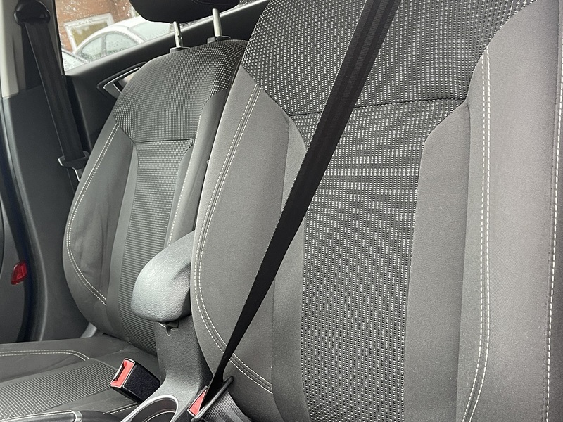 Ford Fiesta 1.0T EcoBoost Titanium Hatchback 5dr Petrol Powershift Euro 6 (100 ps) - U2314